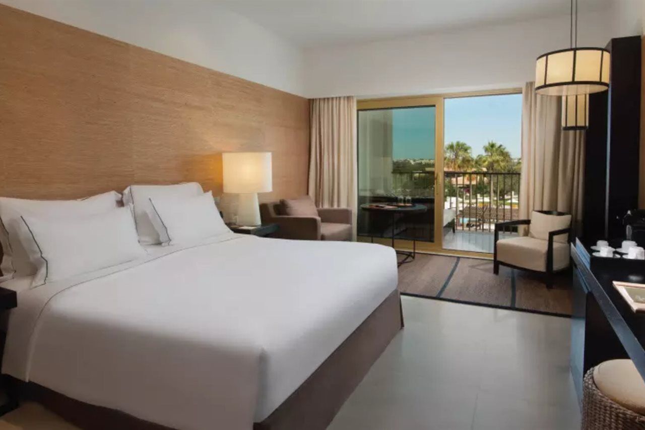 Victoria Golf Resort And Spa Managed By Accor Vilamoura Exterior foto A room at the hotel
